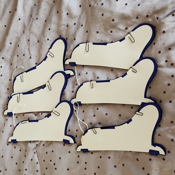 Set of 6 crepe paper blue bells - Picture 3 of 3